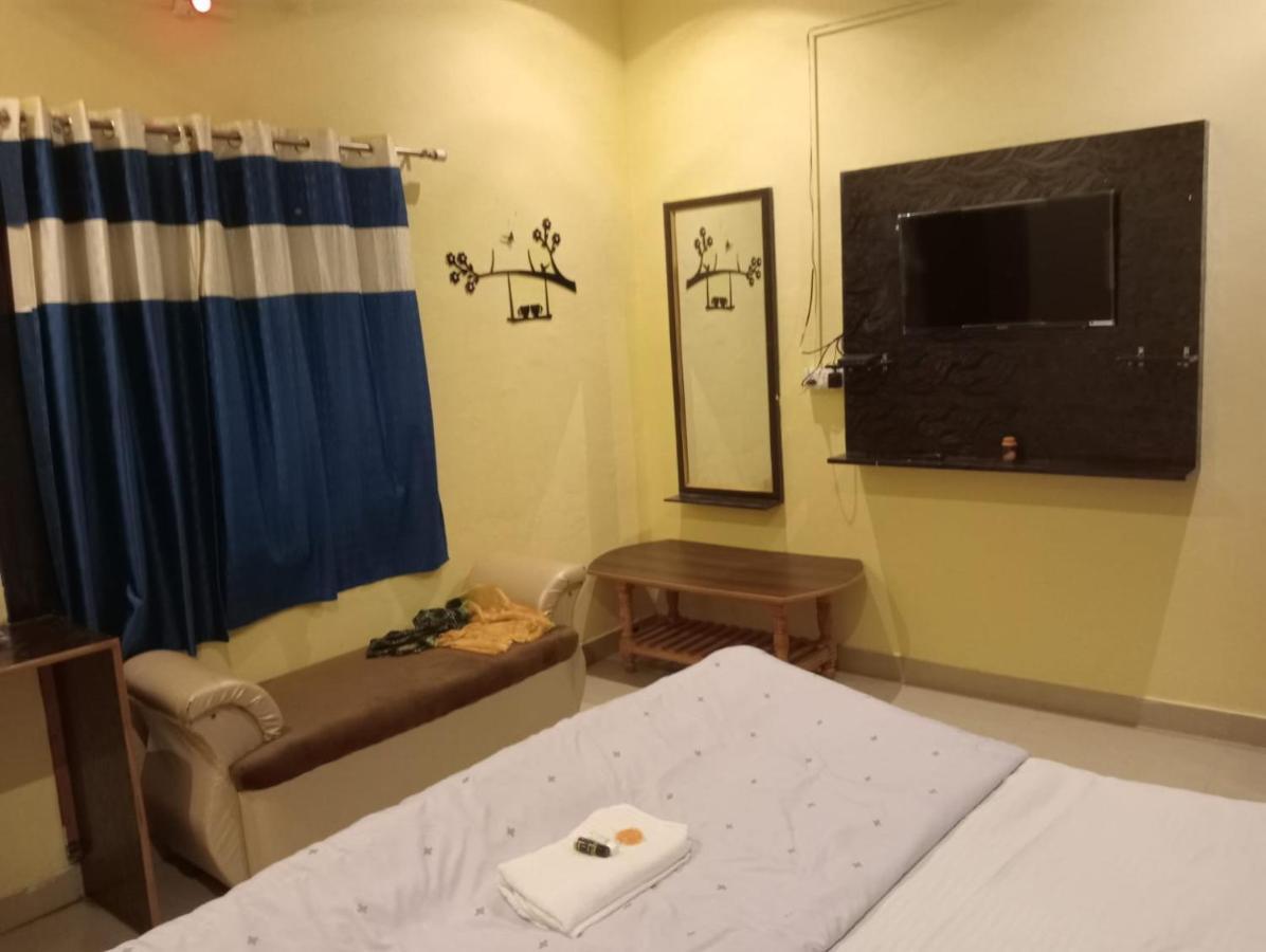 Gangotri Inn Βαρανάσι Εξωτερικό φωτογραφία