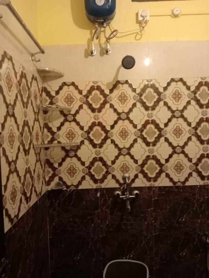 Gangotri Inn Βαρανάσι Εξωτερικό φωτογραφία